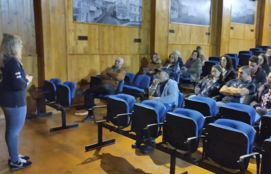 N&uacute;cleo de Prote&ccedil;&atilde;o Civil da Ribeirinha promoveu palestra sobre medidas de autoprote&ccedil;&atilde;o em caso de riscos naturais