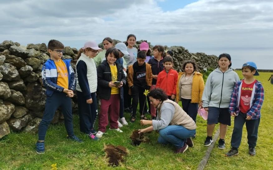 Ribeirinha assinalou o Dia da &Aacute;rvore com a&ccedil;&atilde;o de sensibiliza&ccedil;&atilde;o ambiental